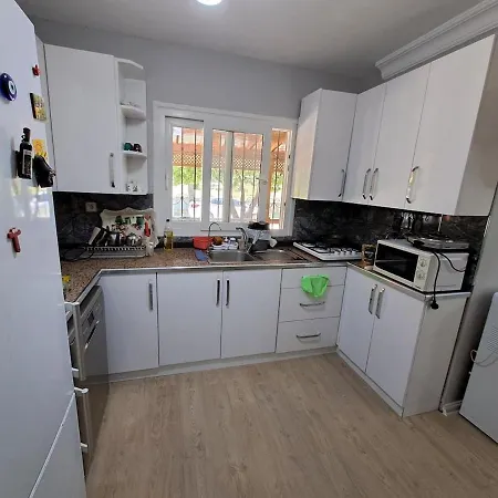 Villa Deniz Yildizi Sitesi Havuzlu *