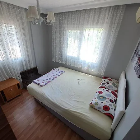 Deniz Yildizi Sitesi Havuzlu *