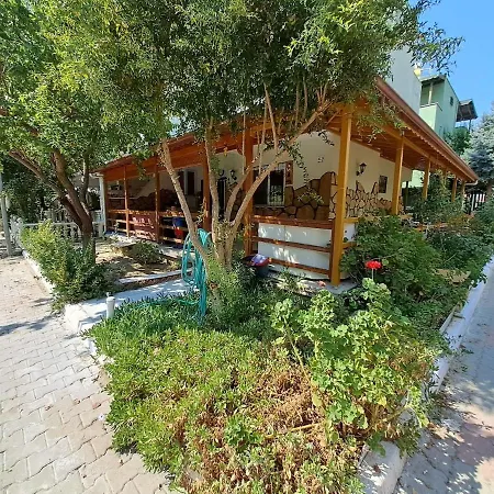 Villa Deniz Yildizi Sitesi Havuzlu *