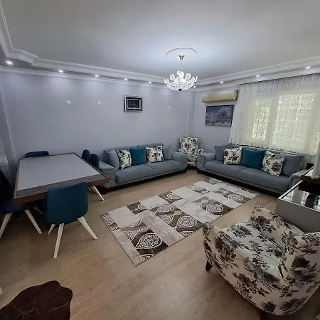Deniz Yildizi Sitesi Havuzlu Villa